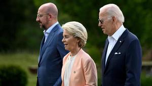 Joe Biden y Ursula Von der Leyen en la cumbre de Washington.