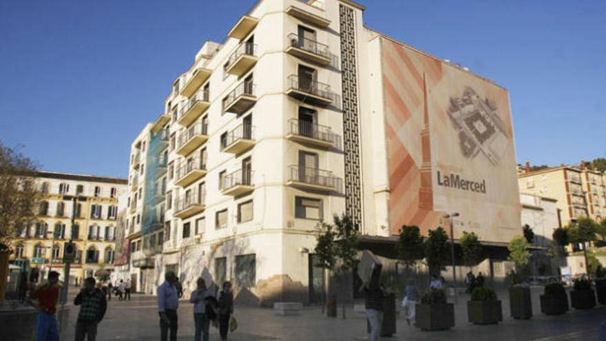 El edificio del antiguo cine Astoria lleva cerrado y sin uso desde 2005.