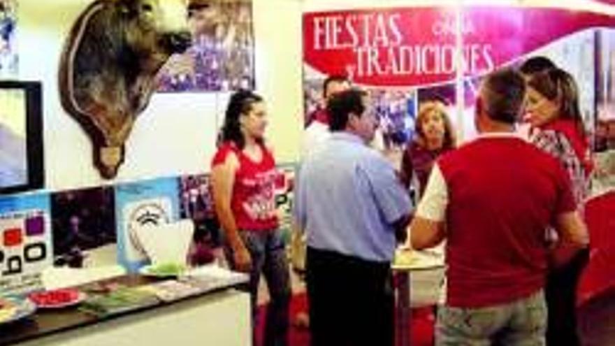 5.000 PERSONAS VISITAN EL ESTAND