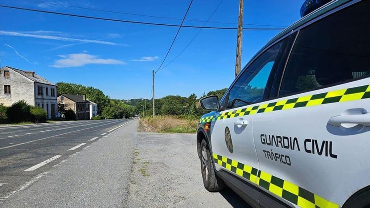 Imagen de archivo de un vehículo de Guardia Civil de Tráfico.