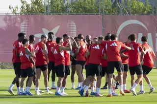 Penúltimo entrenamiento del Sevilla antes de debutar en Liga contra el Athletic