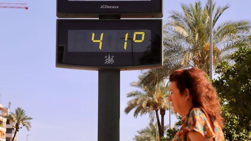 Muere en Sanlúcar La Mayor la primera víctima de un golpe de calor en Sevilla