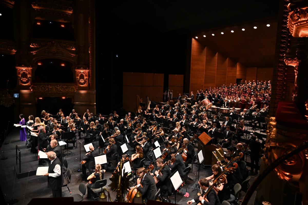 Pons se despide del Liceu con un Mahler brillante