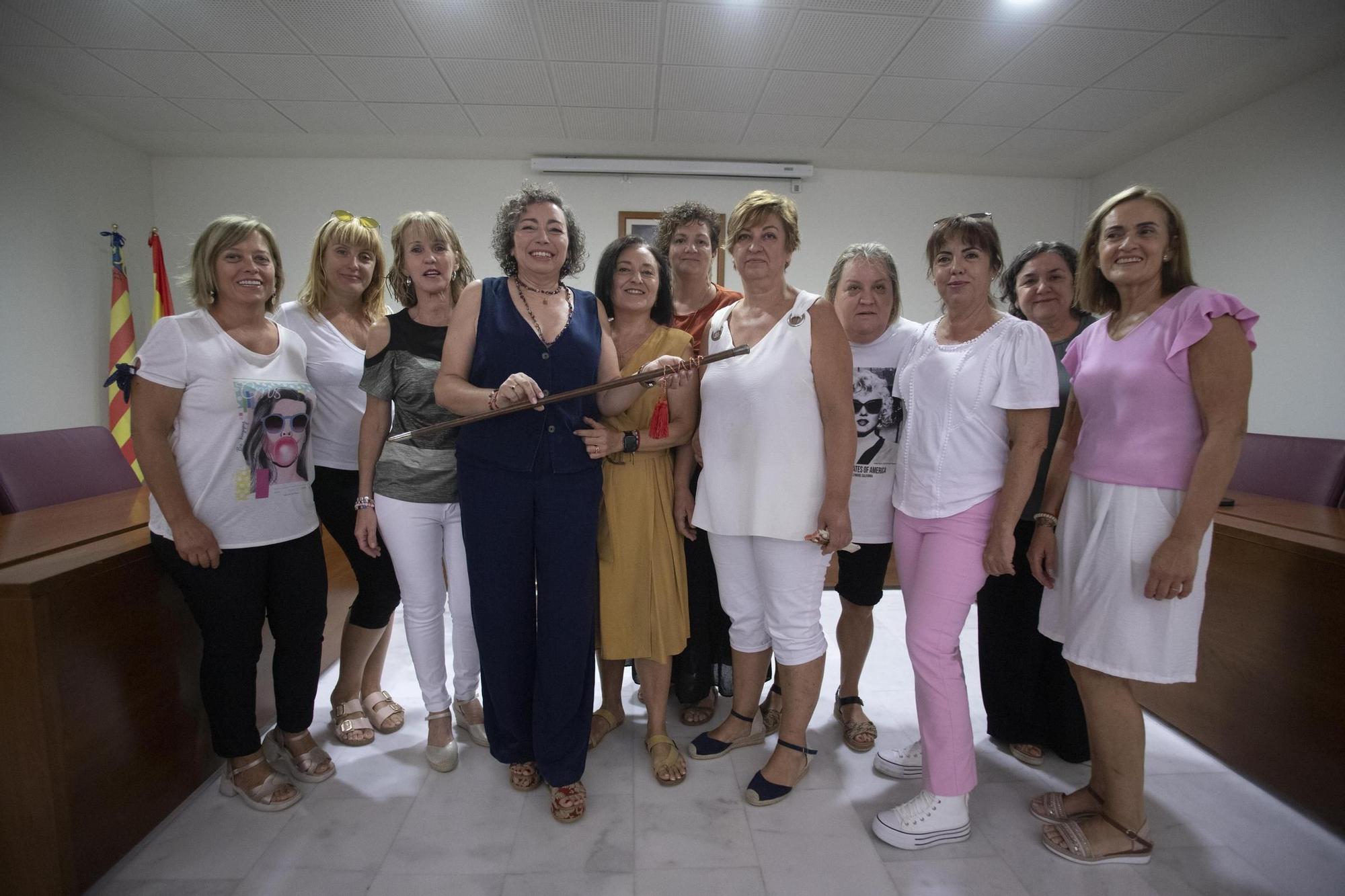 Todas las fotos de la toma de posesión de la nueva alcaldesa de Novetlé