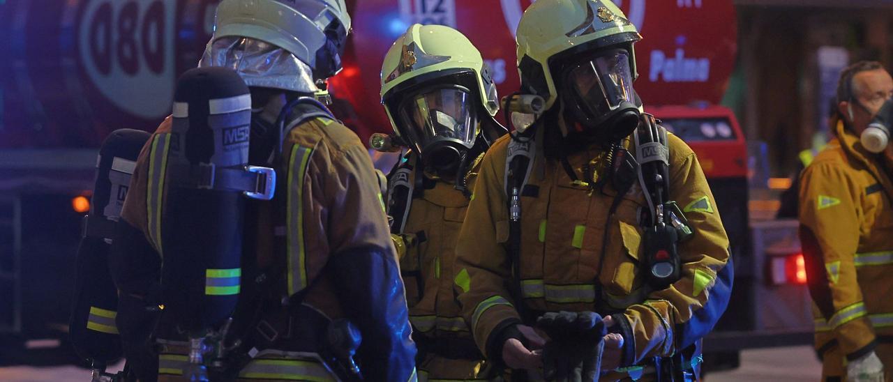 Los Bomberos de Palma controlan un incendio en el restaurante Casa Gallega de las Avenidas