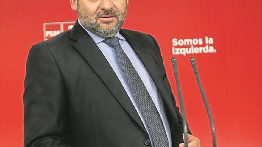 El PSOE acusa al ‘president’ de «abusar» de las personas de buena fe