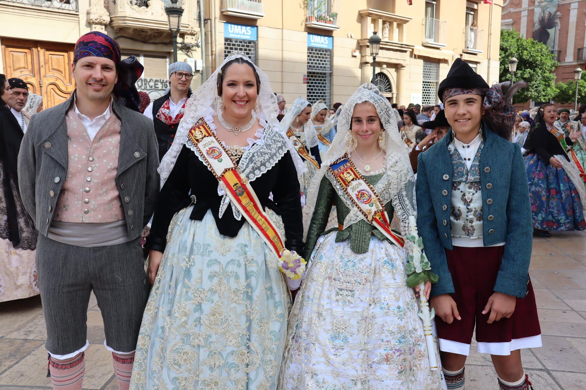 Las comisiones de falla en la Procesión de la Virgen (1/5)