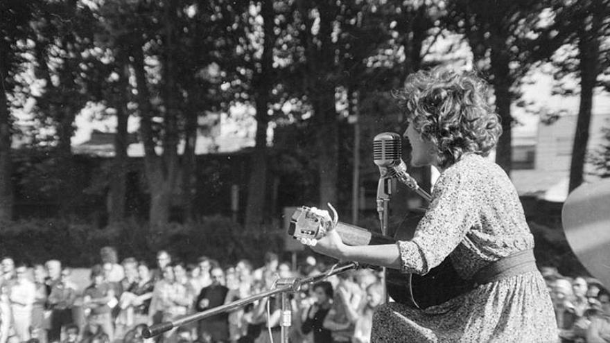 L'Ajuntament de Girona busca testimonis de la celebració de la Diada de 1976 a la Devesa
