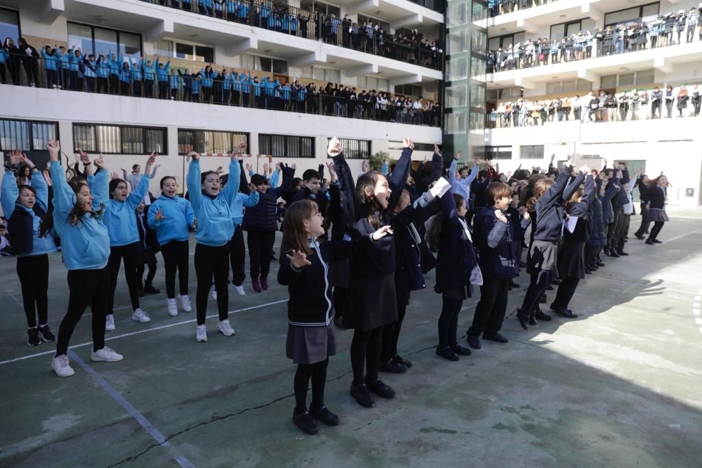 Escolares de Mallorca celebran el día de la Paz