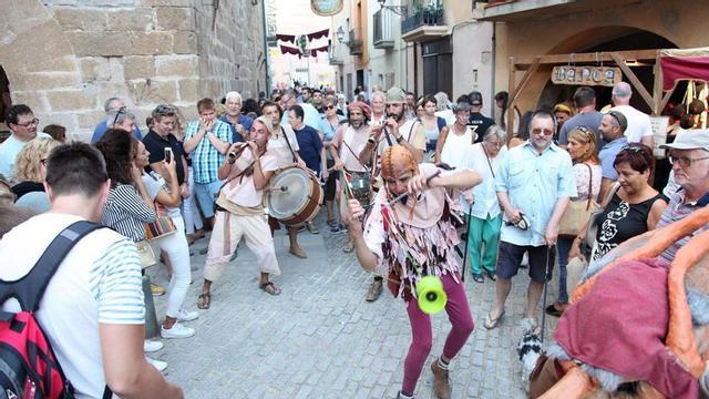Una trentena de companyies participen enguany animant els carrers i places de la vila