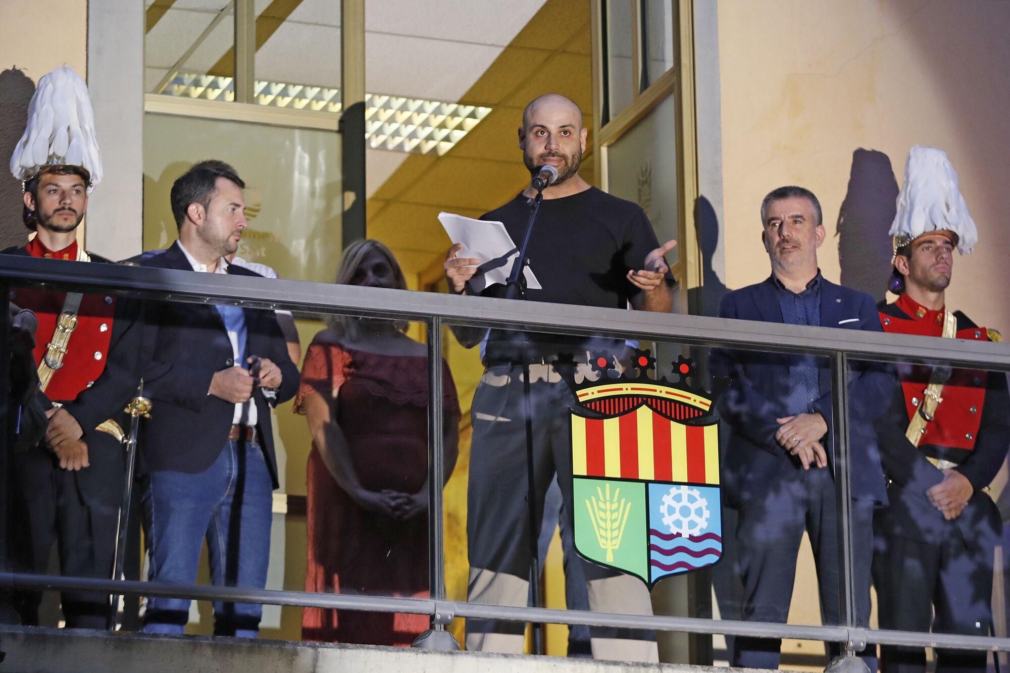 Salt. Ajuntament. Prego festa major salt 2025. Pregoner Manel Vidal. Jordi Viñas (alcalde).