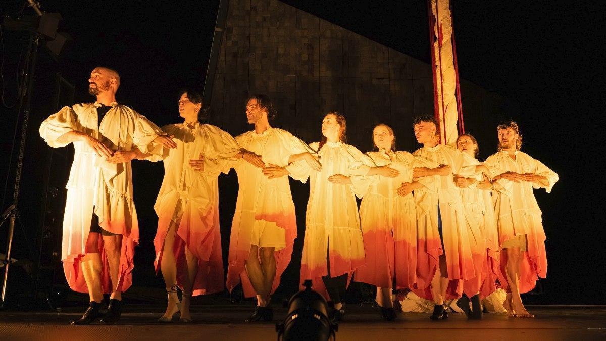 ‘Ceibe’, da compañía Fran Sieira, brilla en ‘Noitear’ na Cidade da Cultura