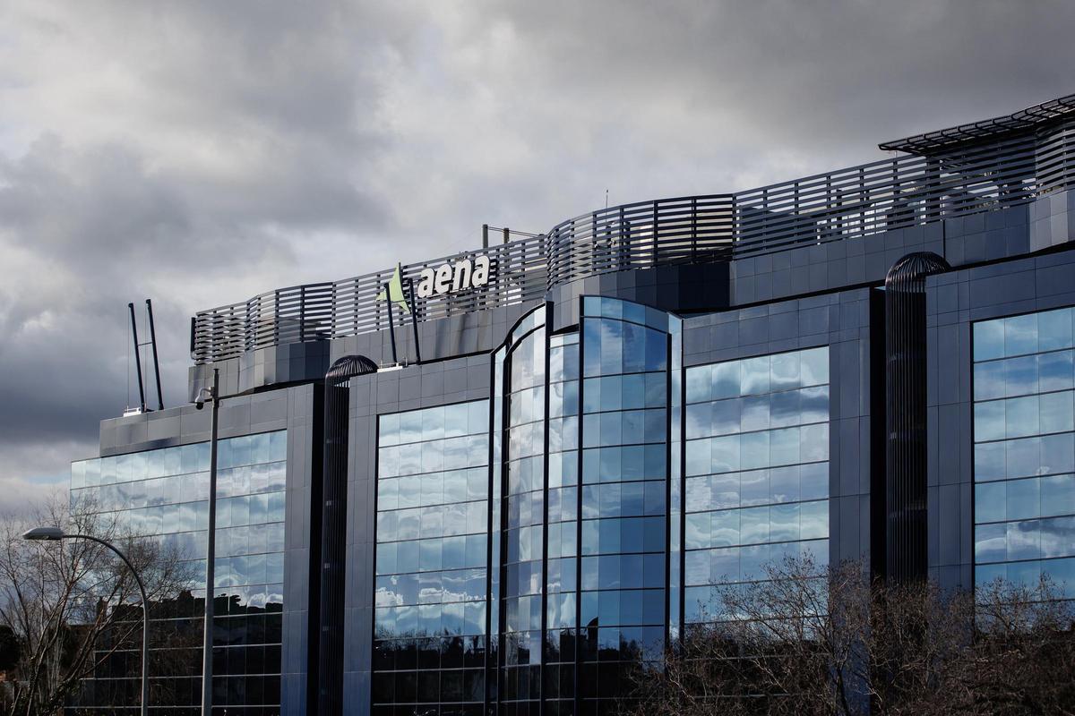 Fachada de la sede central de Aena.