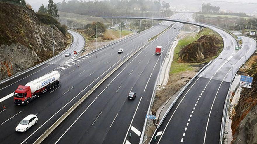 Inauguración de las mejoras en la circunvalación de Santiago