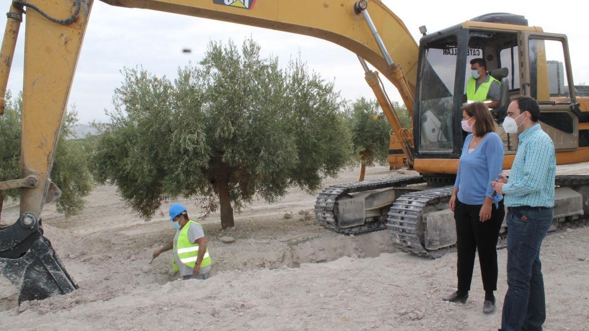 Inician las obras para mejorar el abastecimiento de agua en Albendín