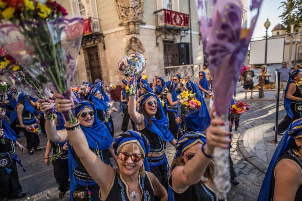 Ofrenda floral en Orihuela