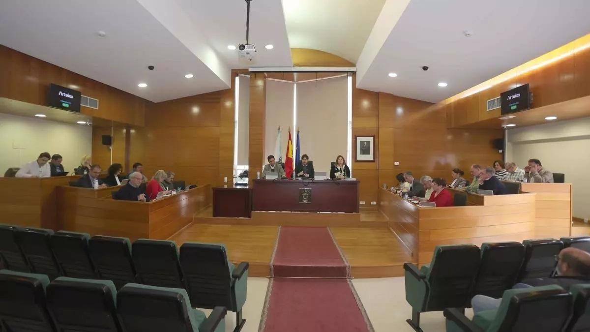 Vista de una sesión plenaria en Arteixo.