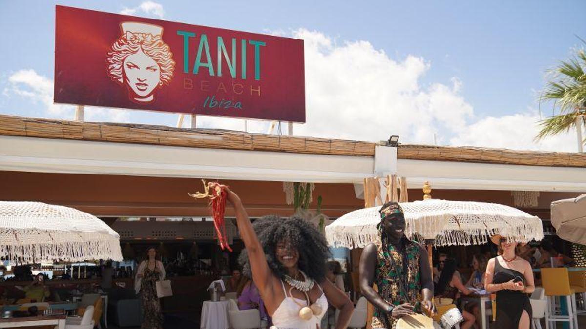 Imagen de archivo de Afro Soul en Tanit Beach Ibiza.