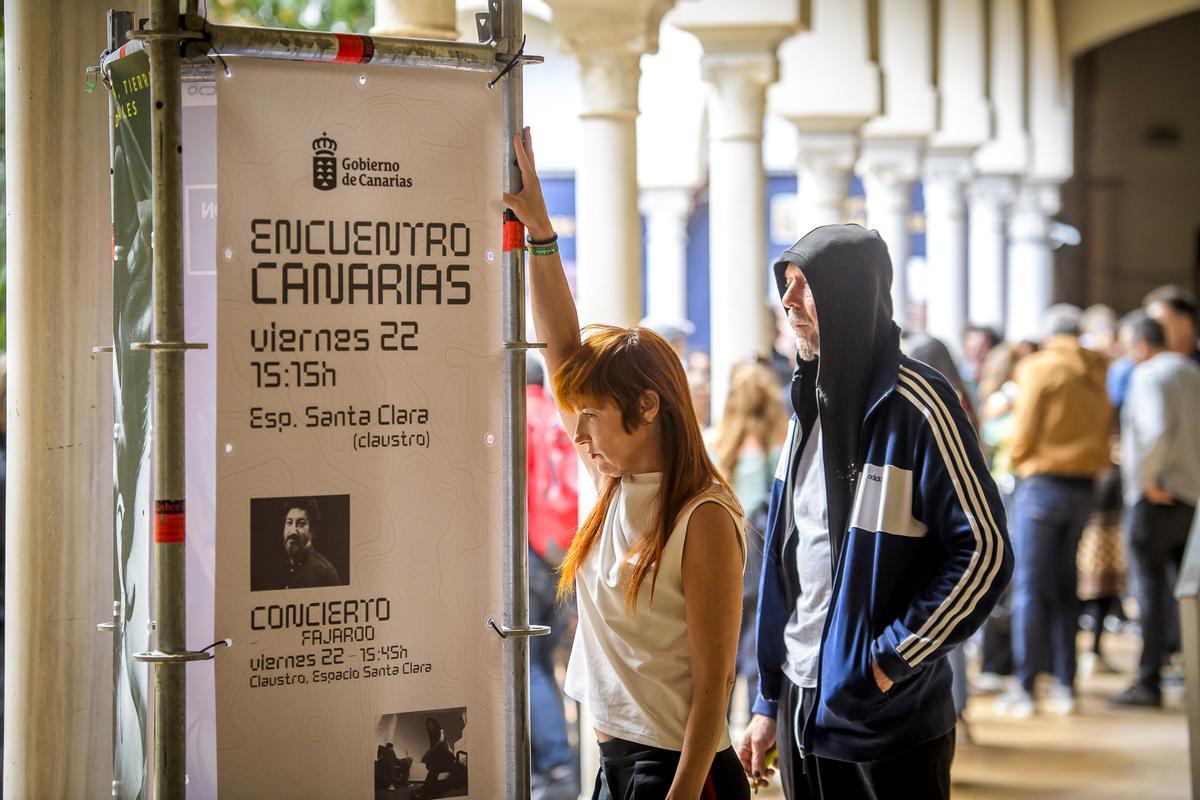 El dúo tinerfeño Dyatlov en Sevilla.