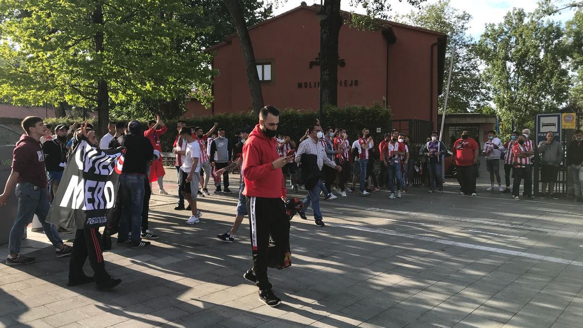 Espera por el autobús del Sporting