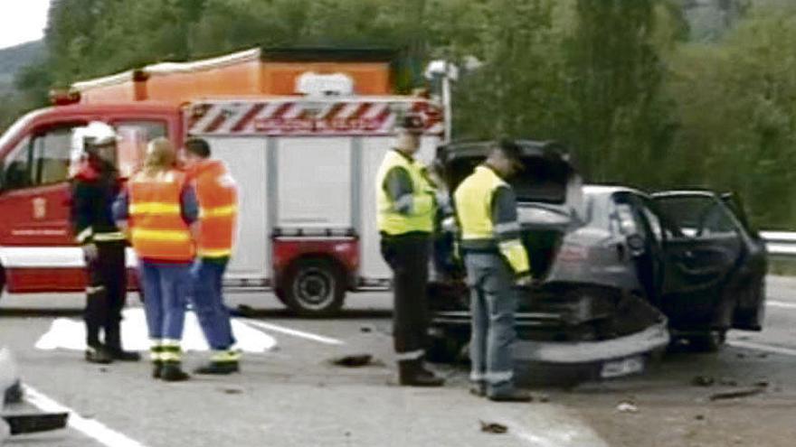 Una joven de 23 años de Malpica fallece en un accidente en Becerreá