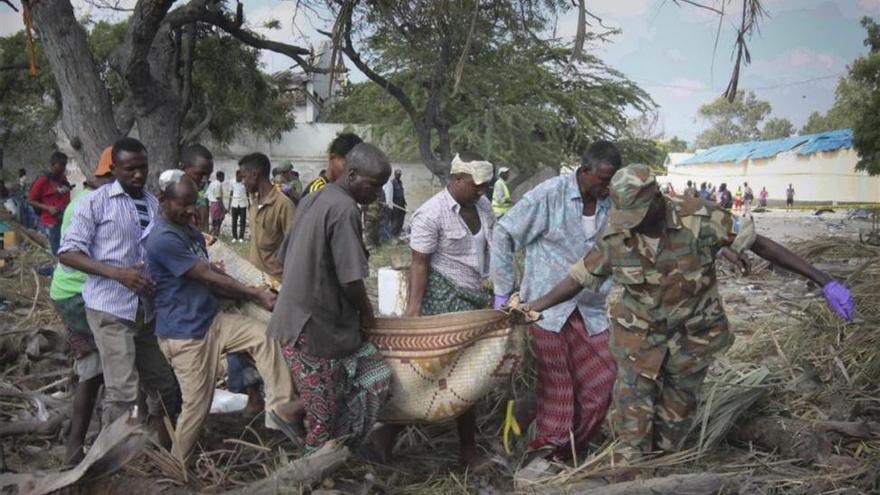 Un atentado en Mogadiscio causa al menos 16 muertos