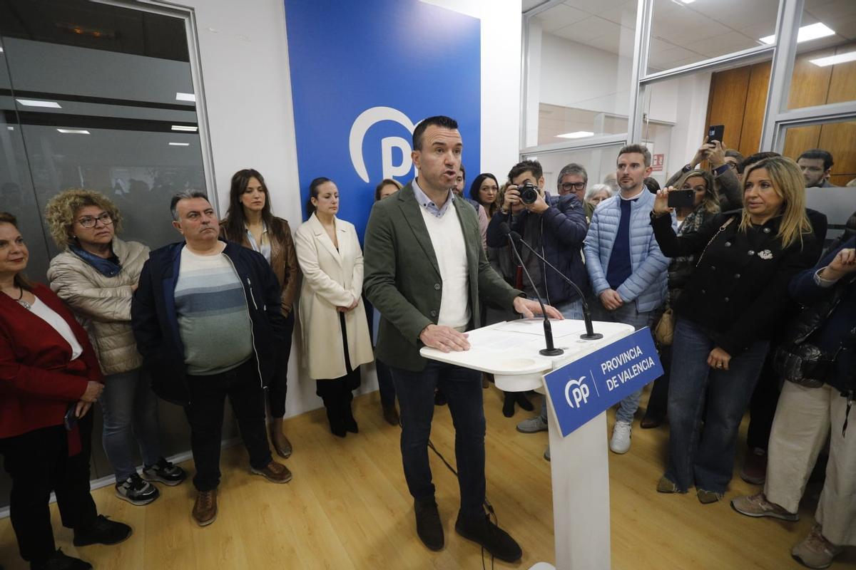 Los alcaldes del PP de Valencia firman un manifiesto contra la ley de ...