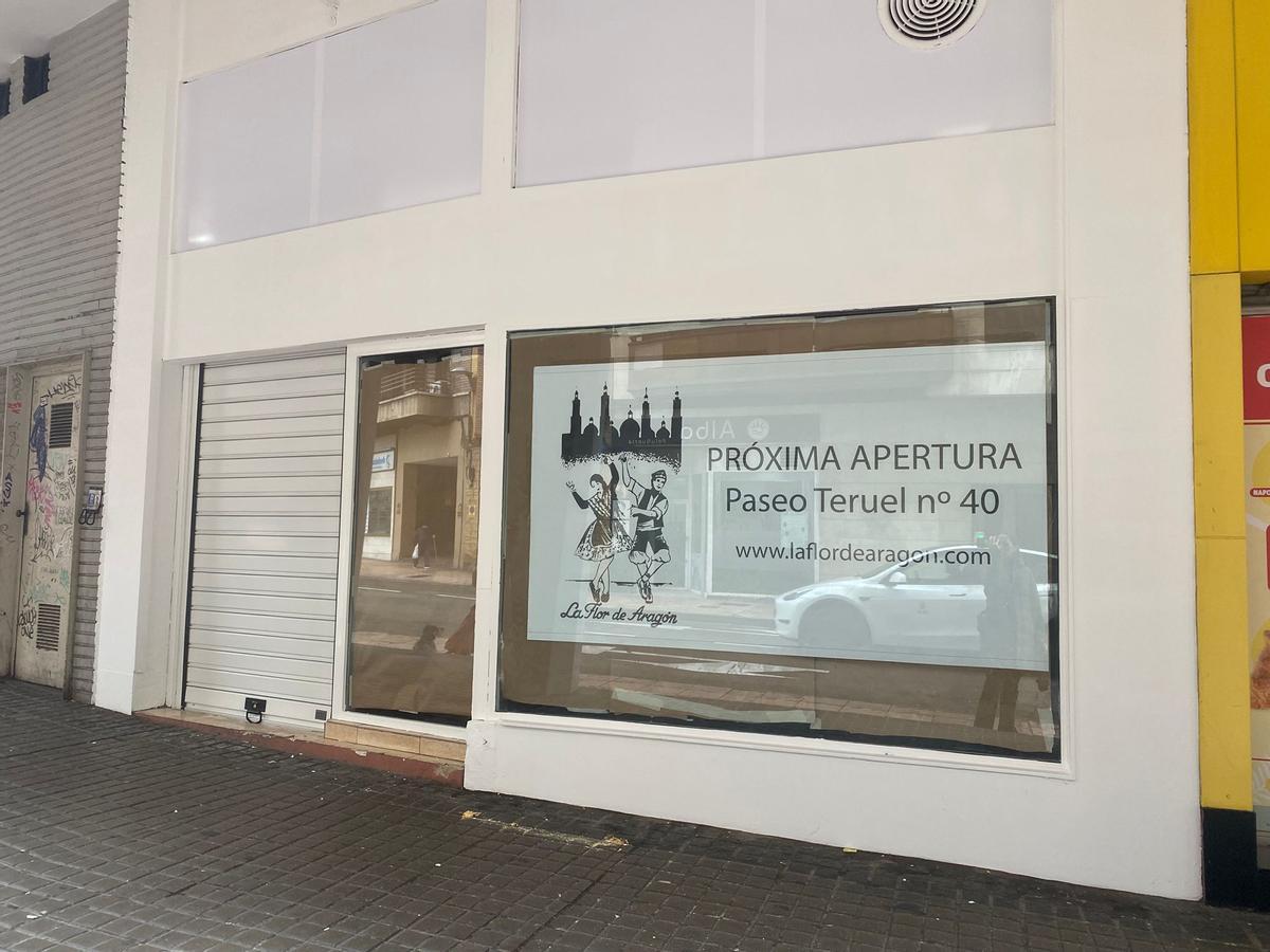 Exterior de la próxima apertura de La Flor de Aragón, tienda de trajes regionales