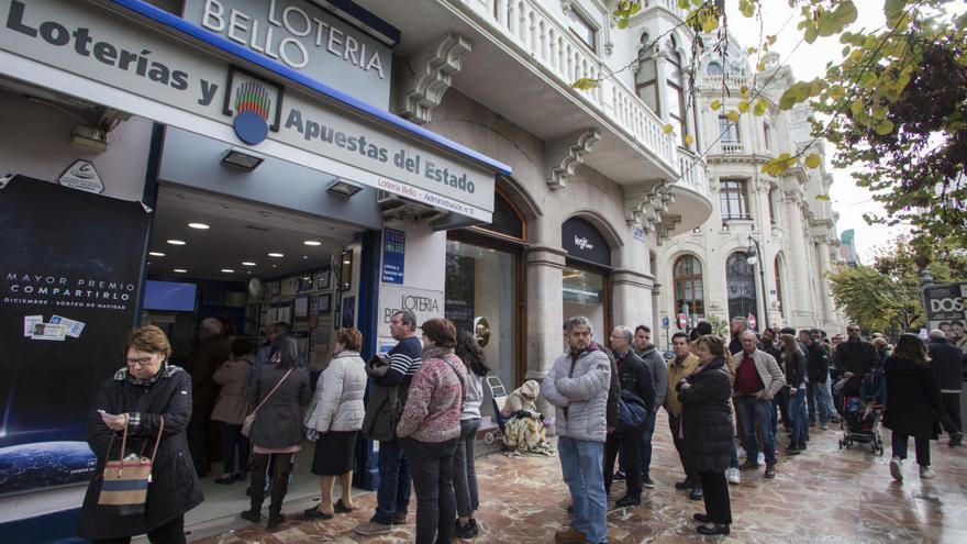 Los valencianos gastan casi 73 euros por persona en el Gordo de Navidad