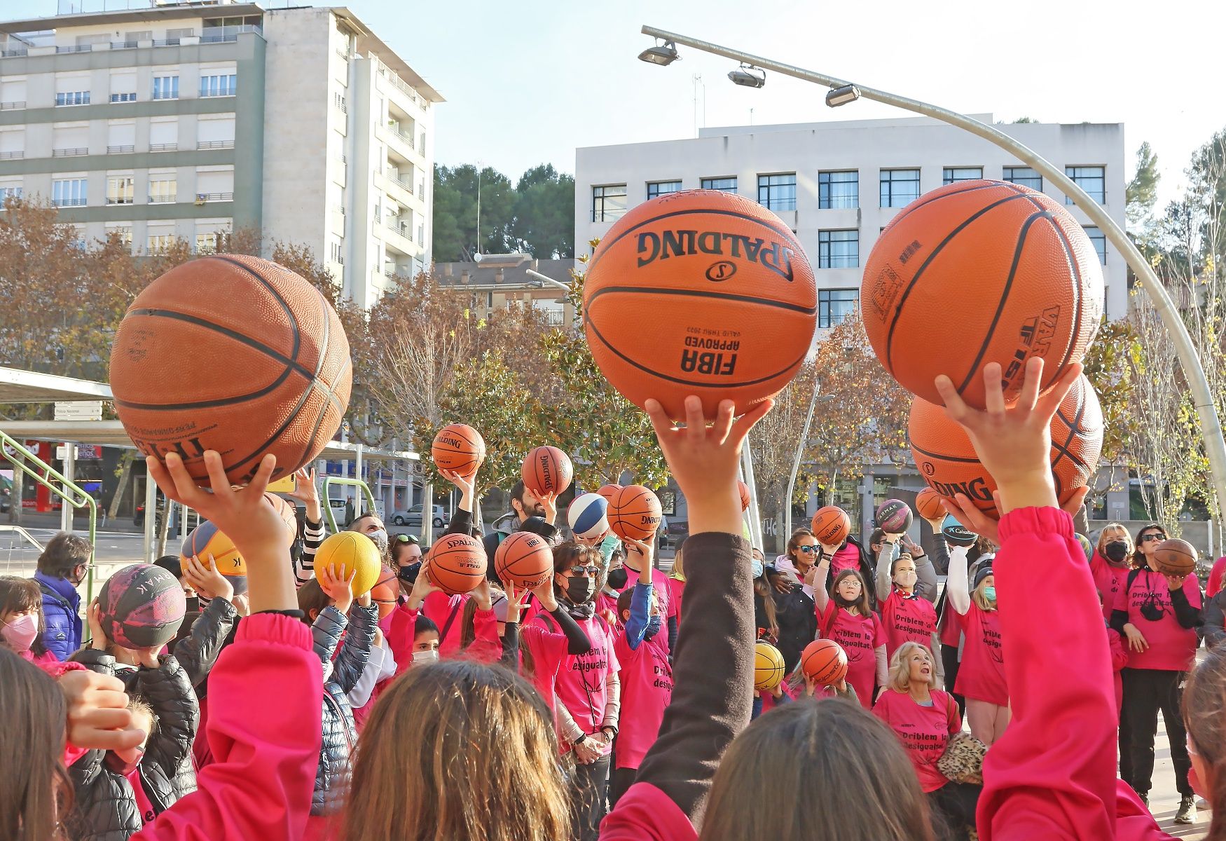 Manresa rebota en contra de la desigualtat en el bàsquet femení