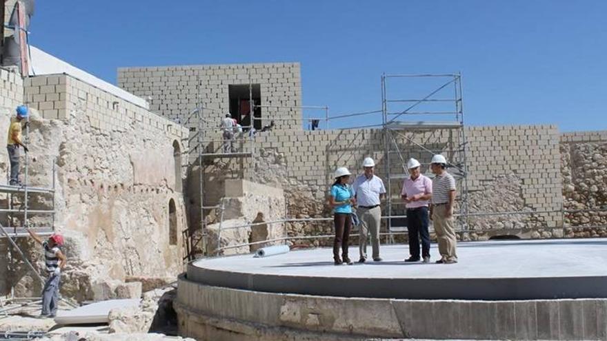 Las últimas obras descubren el perímetro original del castillo