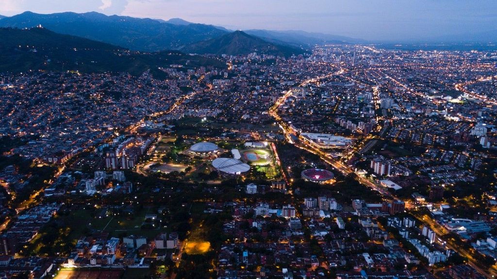Vista de Cali por la noche