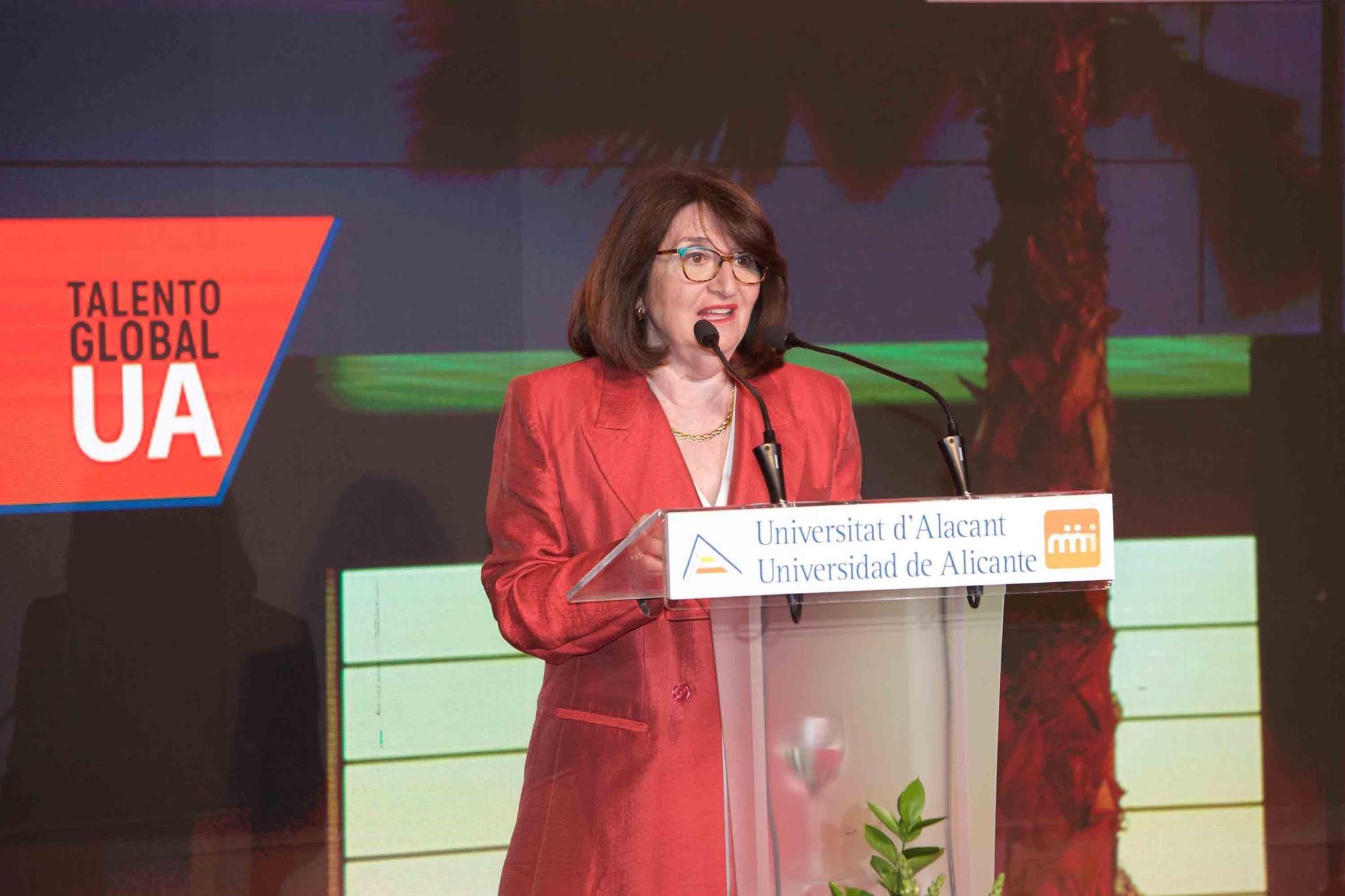 IV edición de la gala "Alumni UA" 2025 en la Universidad de Alicante
