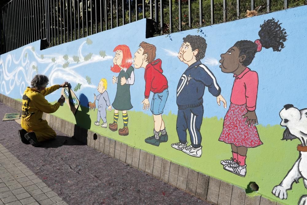 El mural del Colegio Carballal, obra de Pedro Sardiña