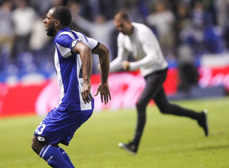 Babel y Riazor explotan con su gol