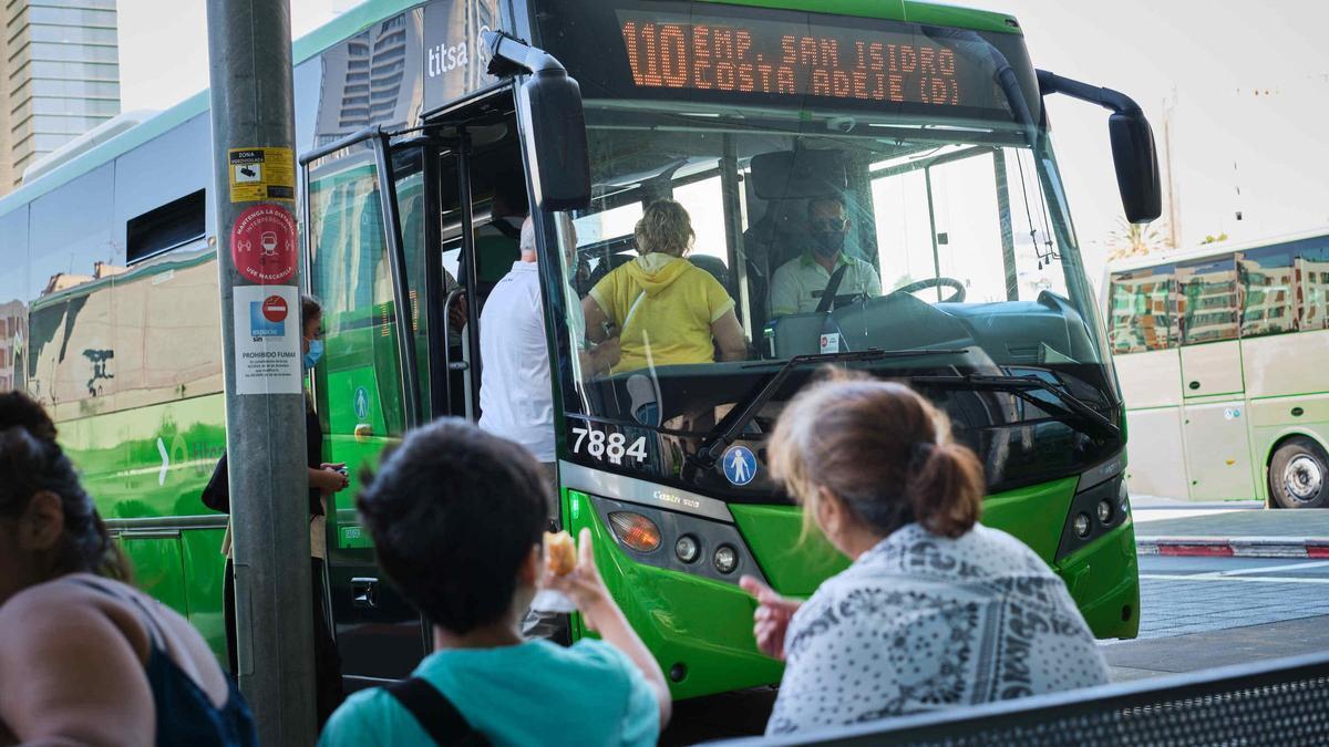 Atención: estas son las horas a las que saldrán las últimas guaguas este día de Navidad