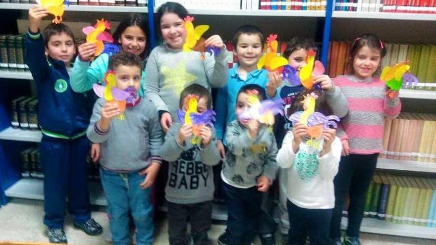 Manualidades para niños en la Casa de Cultura de Rodeiro