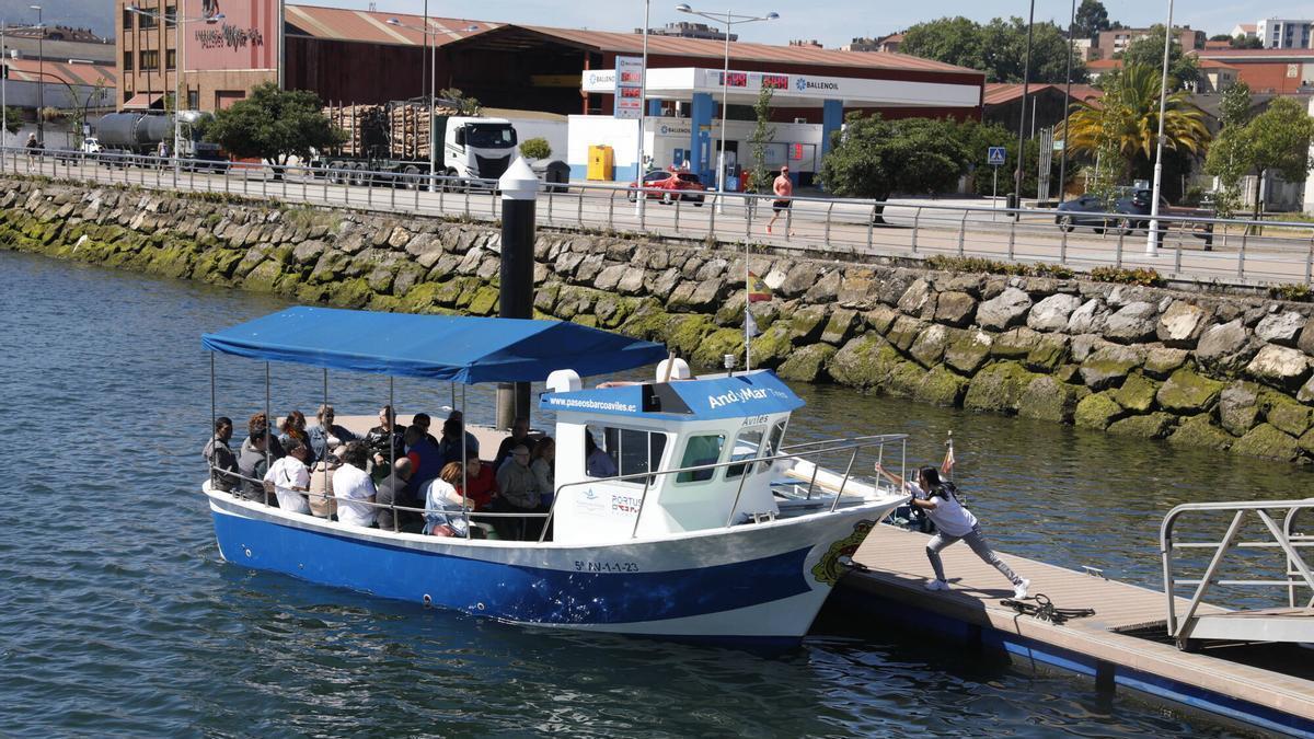 EN IMÁGENES: Arrancan los paseos en barco por la ría de Avilés