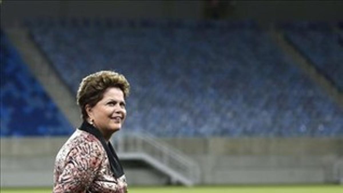 La presidenta de Brasil, Dilma Rousseff, en el estadio Arena das Dunas, en Natal.