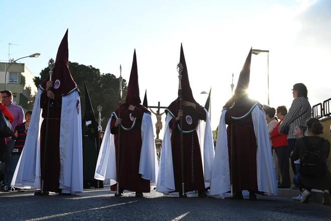 La salida del Cristo de las Lágrimas en el Parque Figueroa, en imágenes