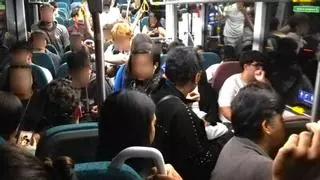 Una vecina de Oleiros impulsa una recogida de firmas para crear una línea de autobús a la Universidade da Coruña