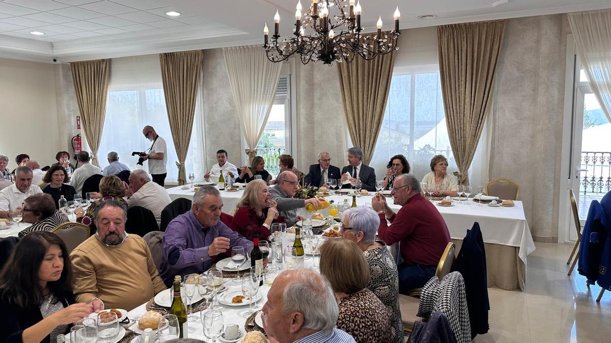 El alcalde, José Cacabelos, presidió la celebración meca en Sanxenxo.