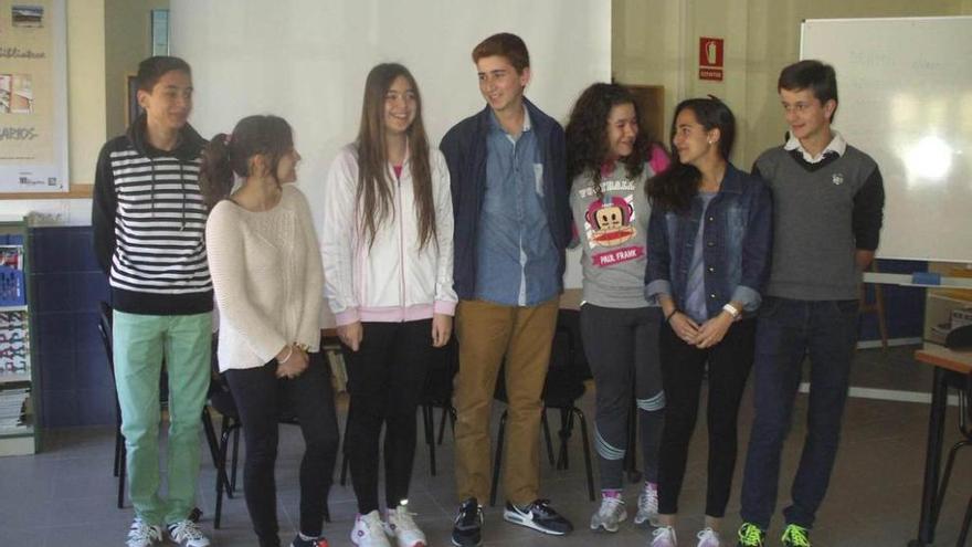 Estudiantes reconocidos por la Consejería de Educación por su trabajo en la mejora de la convivencia.