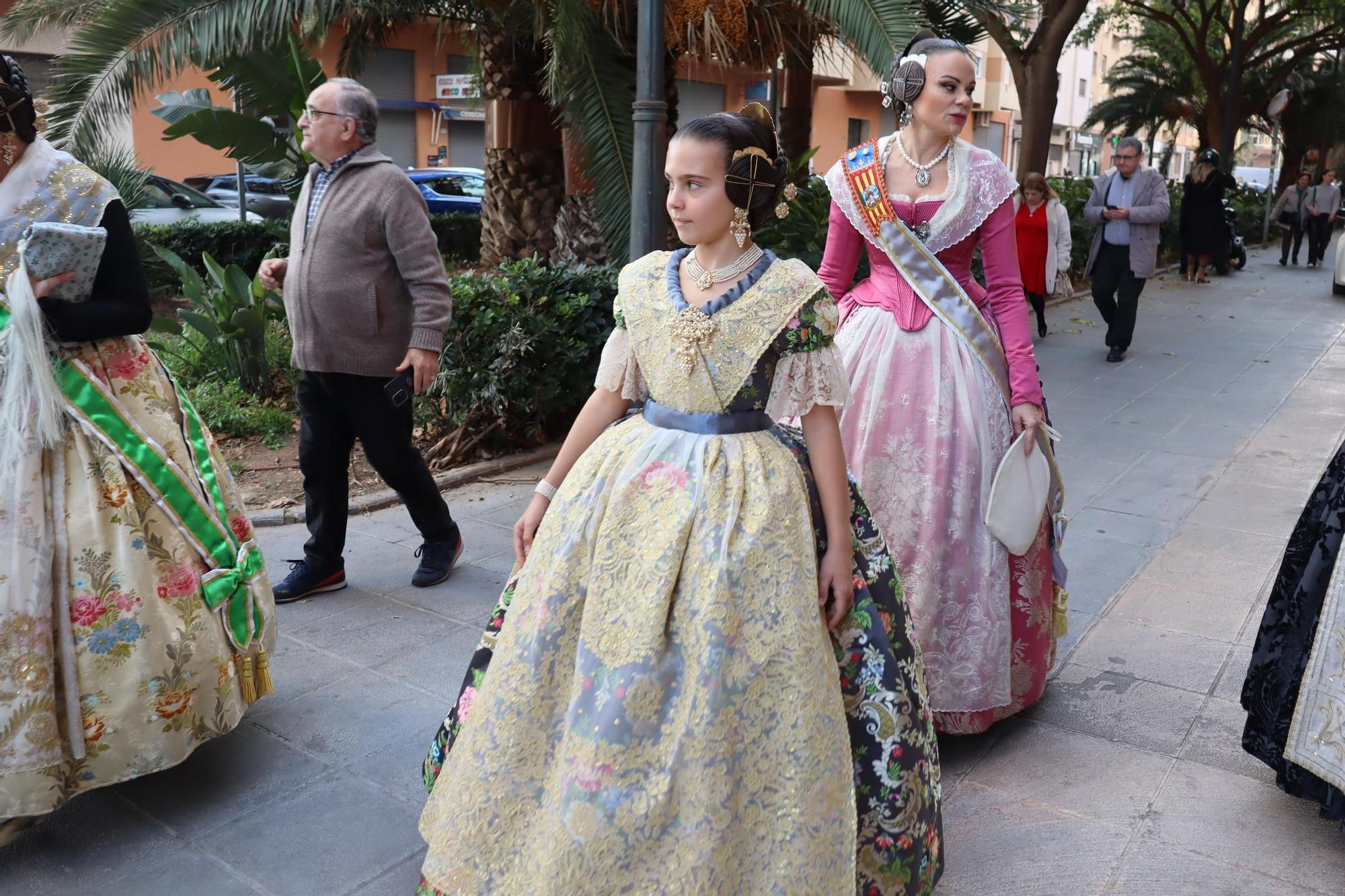 Así es el espolín Gris Imperial de la fallera mayor infantil de València