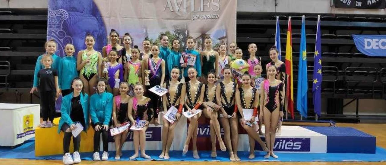 El Club Versalles se luce en el Campeonato del Bollo en Avilés