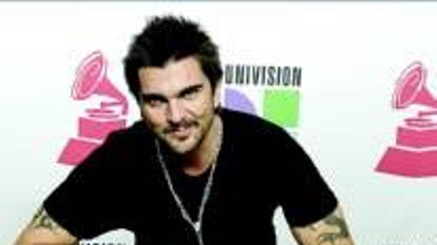 Juanes arrasa en los Grammy Latinos con cinco premios