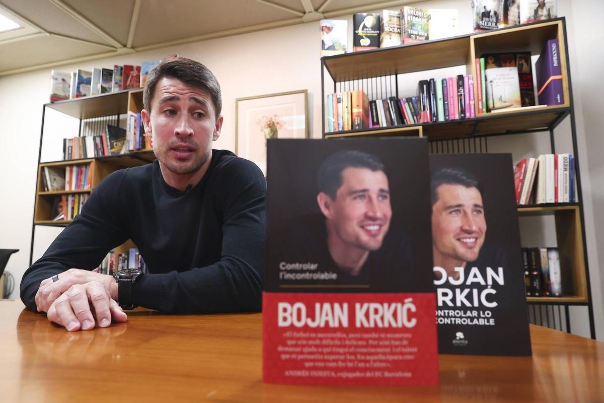 Bojan Krkic cuenta los que se esconde tras su libro Controlar lo incontrolable