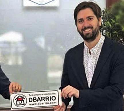 DBarrio
Esta plataforma web creada por Pablo Sánchez permite comprar online en las tiendas de tu barrio y recibirlas a domicilio.