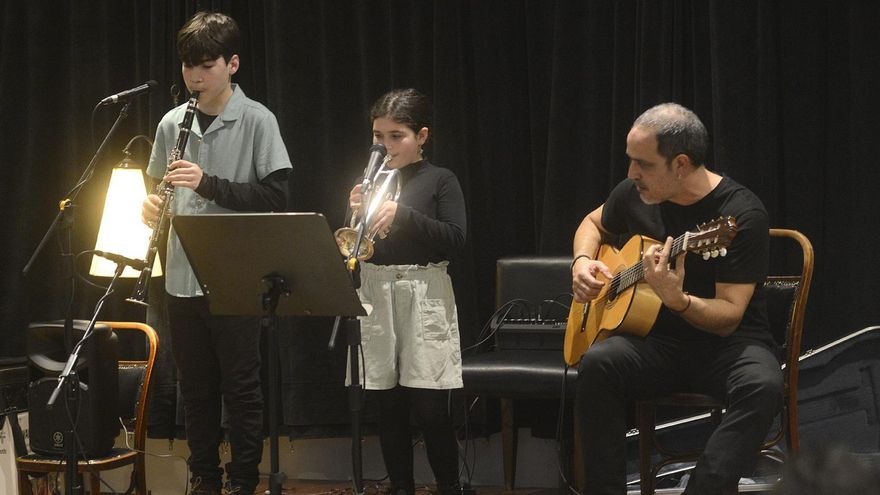 El grupo As Tereixas durante un concierto en Lalín.