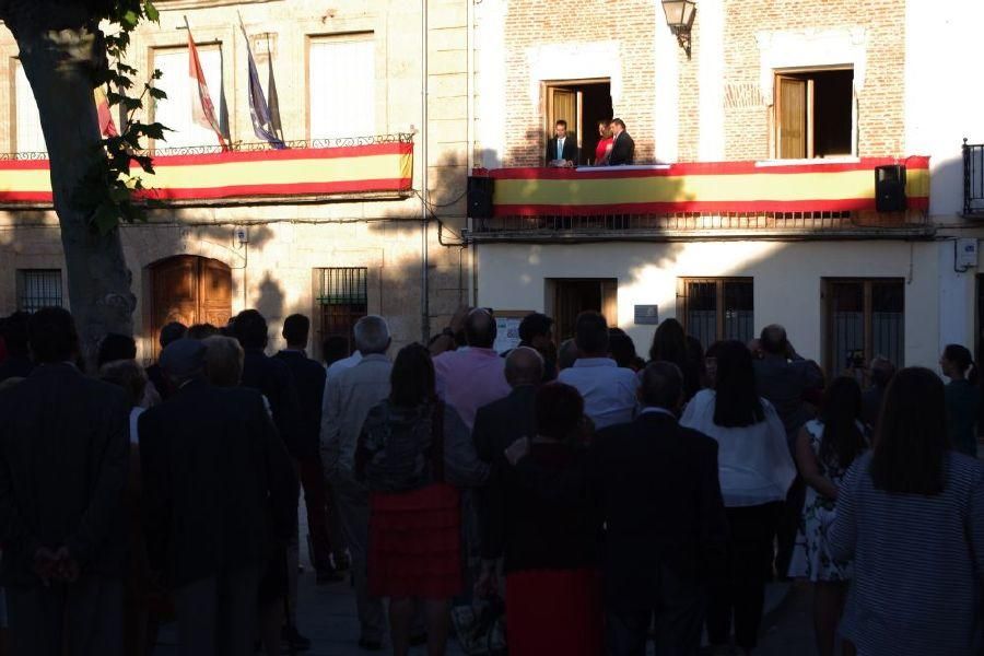 Fuentesaúco arropa a la Virgen de la Antigua